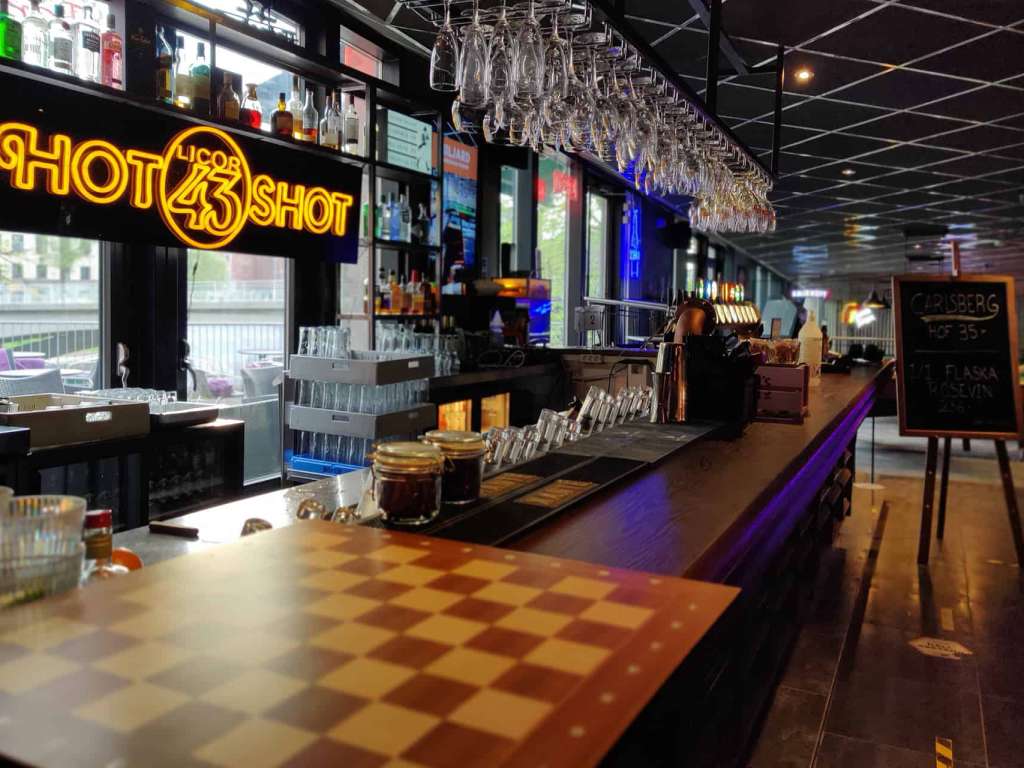 Bar med bradspel i Stockholm City